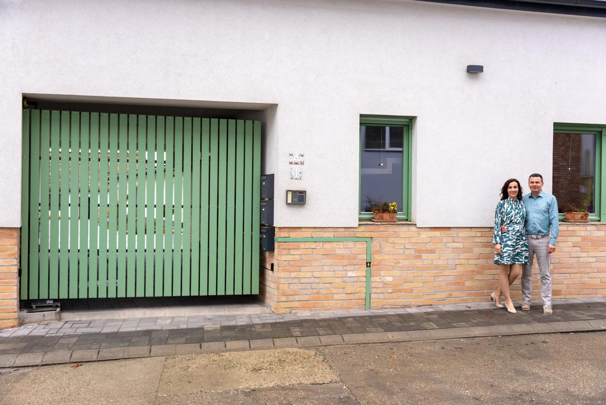 Jokai Apartman Dunafoldvar Екстериор снимка